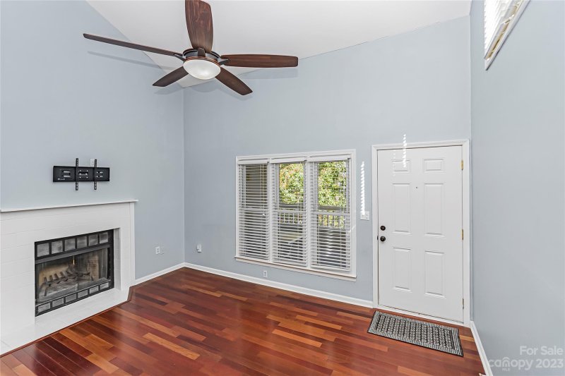 Property image 5 at 427 W 8th Street, Charlotte, NC 28202