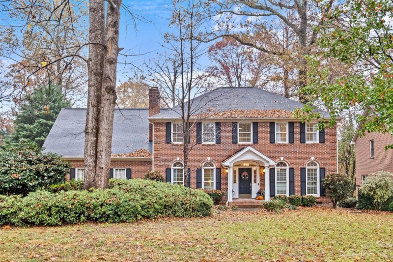 2358 Sparrow Drive