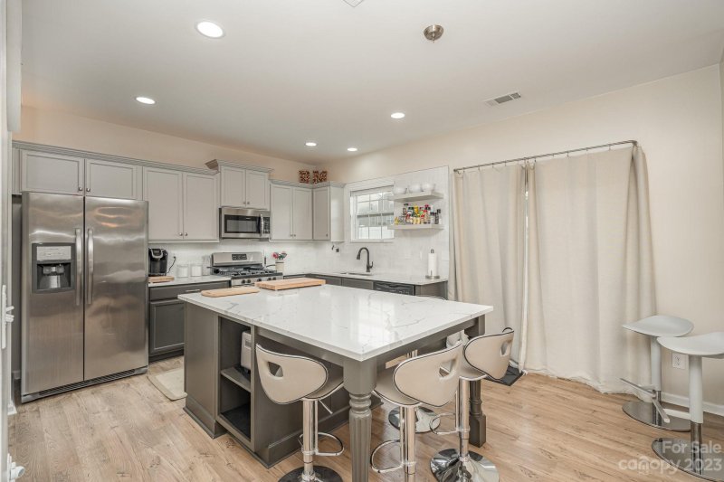 Property image 5 at 161 N Cromwell Drive, Mooresville, NC 28115