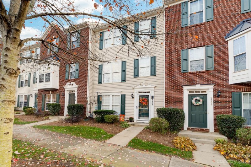 9610 Blossom Hill Drive