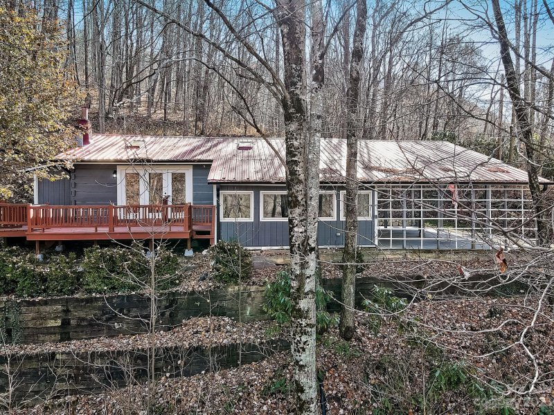 599 Smokey Shadows Lane