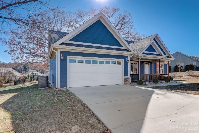 Property image 4 at 80 Black Iron Lane, Hendersonville, NC 28792