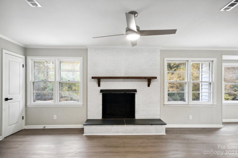 Property image 4 at 4231 Acorn Street, Charlotte, NC 28205