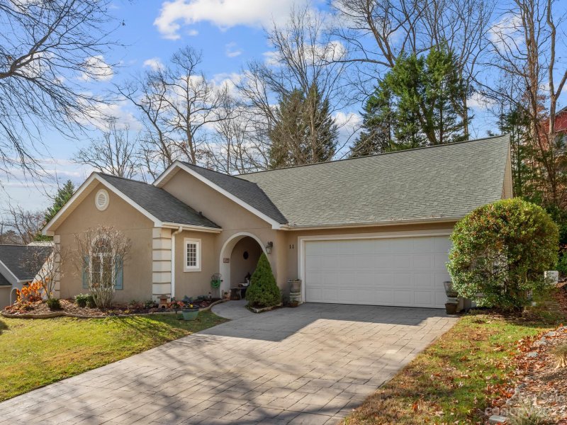 Property image 2 at 11 Stonebridge Drive, Asheville, NC 28805