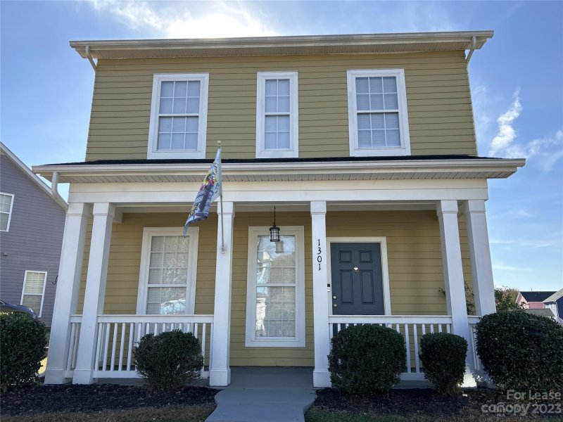 1301 Rising Oak Drive