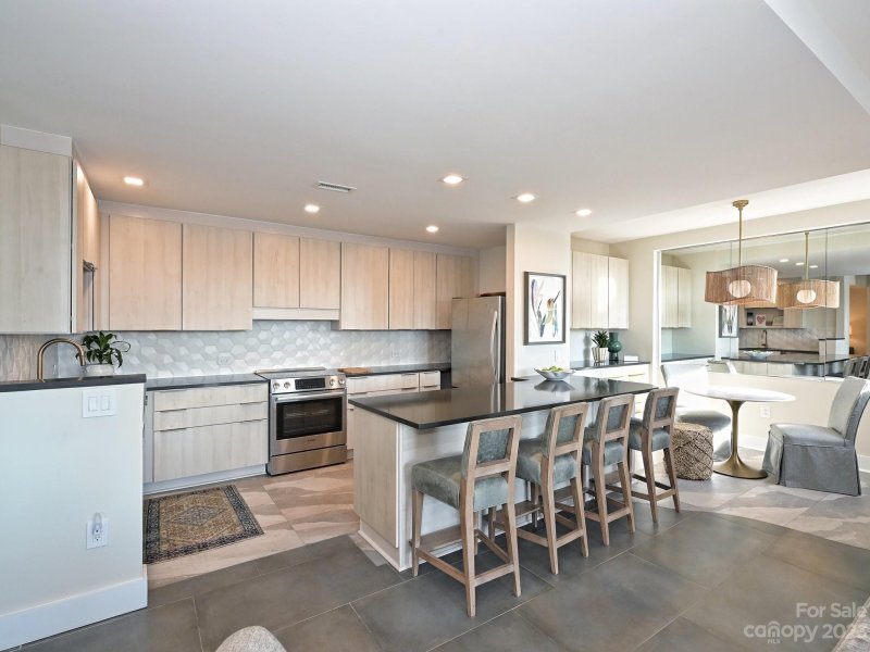 Property image 4 at 1300 Reece Road, Charlotte, NC 28209