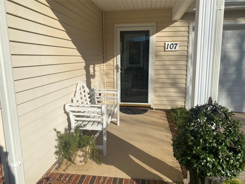 Property image 2 at 107 Abbotswood Place, Mooresville, NC 28117