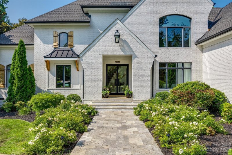 Property image 4 at 18930 Mary Ardrey Circle, Cornelius, NC 28031