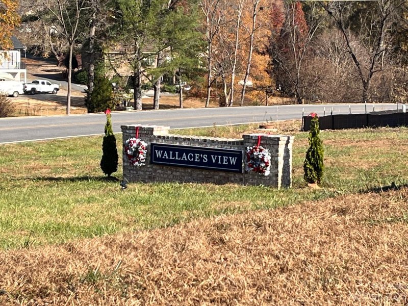 Property image 3 at 4948 Southview Drive, Hickory, NC 28602