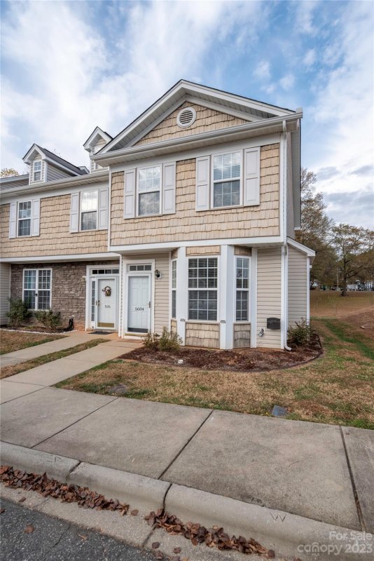 Property image 2 at 5604 Katherine Court, Dallas, NC 28034