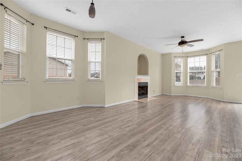 Property image 4 at 5604 Katherine Court, Dallas, NC 28034