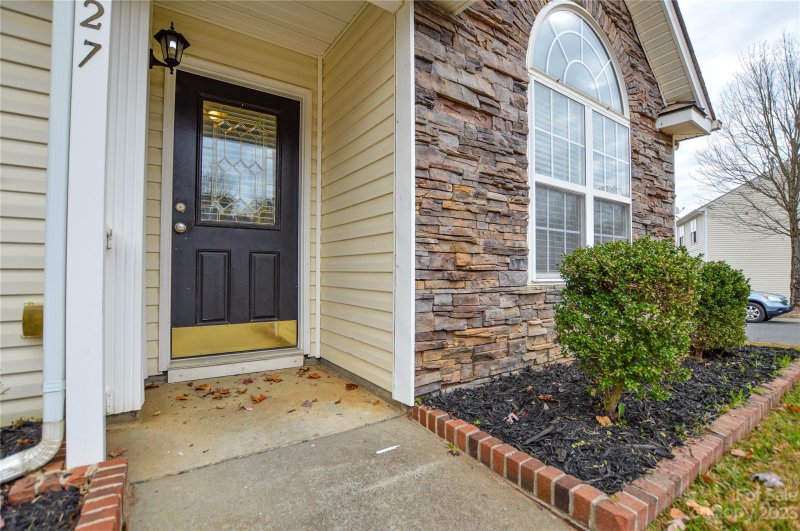 Property image 4 at 7827 Bronze Pike Drive, Charlotte, NC 28273