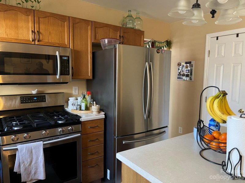 Property image 3 at 130 Nahcotta Drive, Mooresville, NC 28115