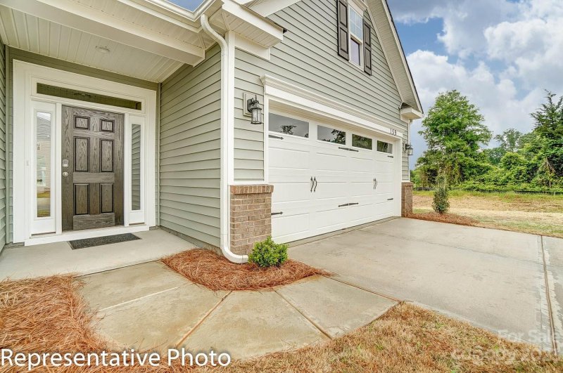 Property image 3 at 131 S Dunlavin Way, Mooresville, NC 28115
