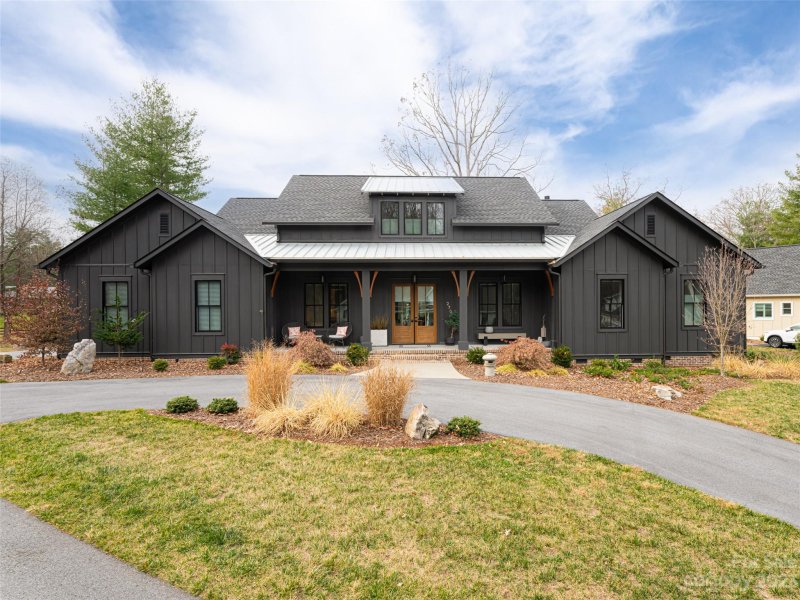 Property image 2 at 270 Lindsey Farm Drive, Flat Rock, NC 28731