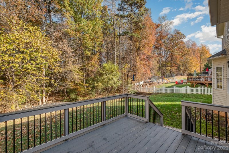 Property image 3 at 14414 Maclauren Lane, Huntersville, NC 28078