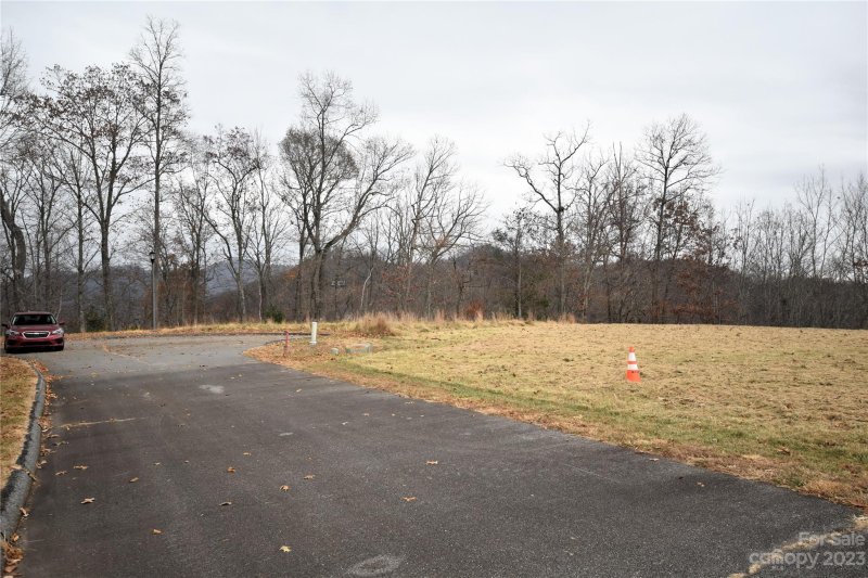 Property image 3 at 7 King Horn Ridge, Waynesville, NC 28785