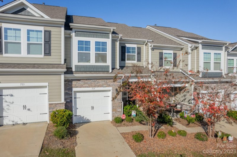 715 Little Bluestem Drive