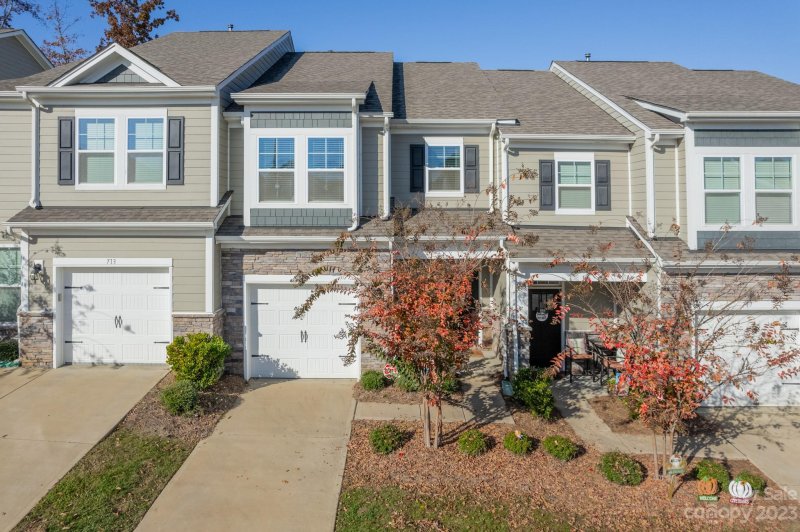 Property image 2 at 715 Little Bluestem Drive, Lake Wylie, SC 29710