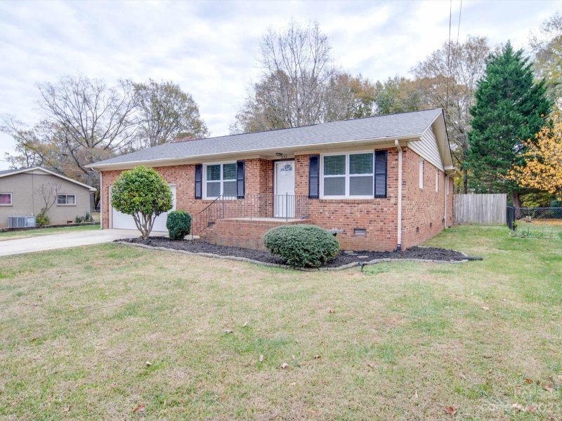 Property image 2 at 222 Autumn Lane, Harrisburg, NC 28075