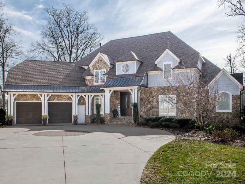 Property image 4 at 2706 Trent Pines Court, Sherrills Ford, NC 28673