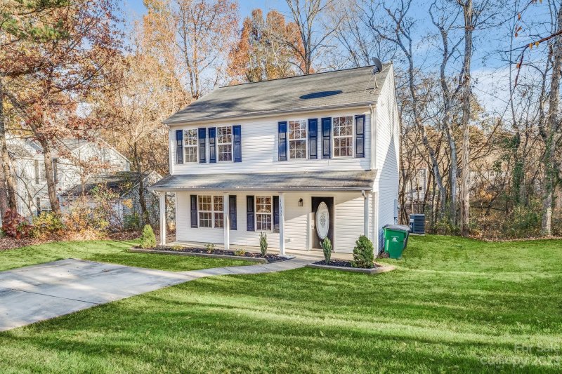 Property image 2 at 11330 Astoria Drive, Charlotte, NC 28262