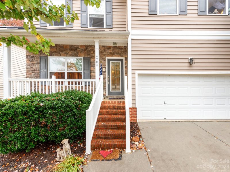 Property image 3 at 6908 Centerline Drive, Charlotte, NC 28278