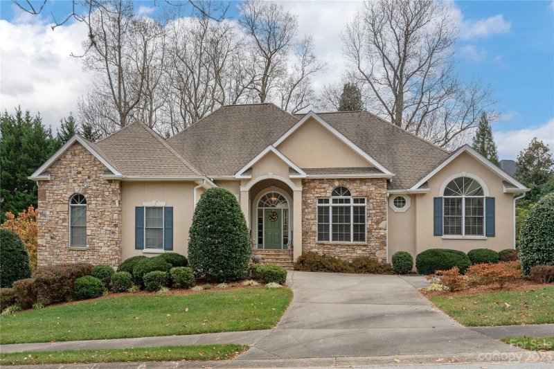 Property image 2 at 85 Mistletoe Trail, Hendersonville, NC 28791