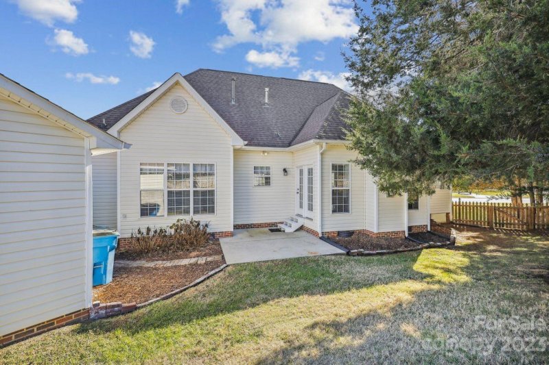 Property image 3 at 8252 Deer Drive, Harrisburg, NC 28075