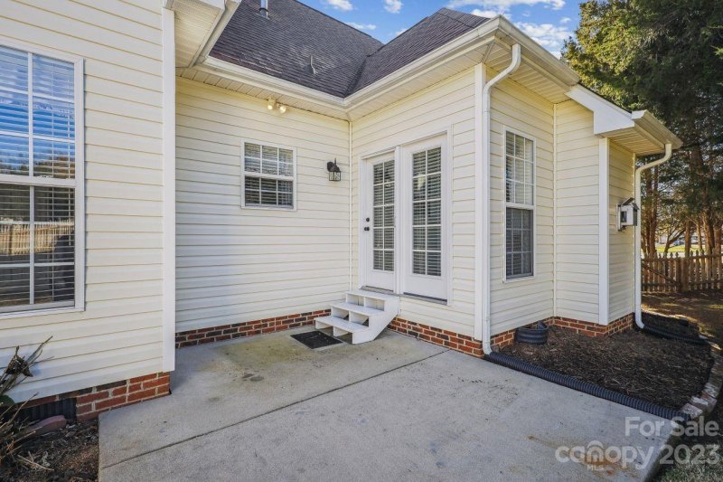 Property image 4 at 8252 Deer Drive, Harrisburg, NC 28075