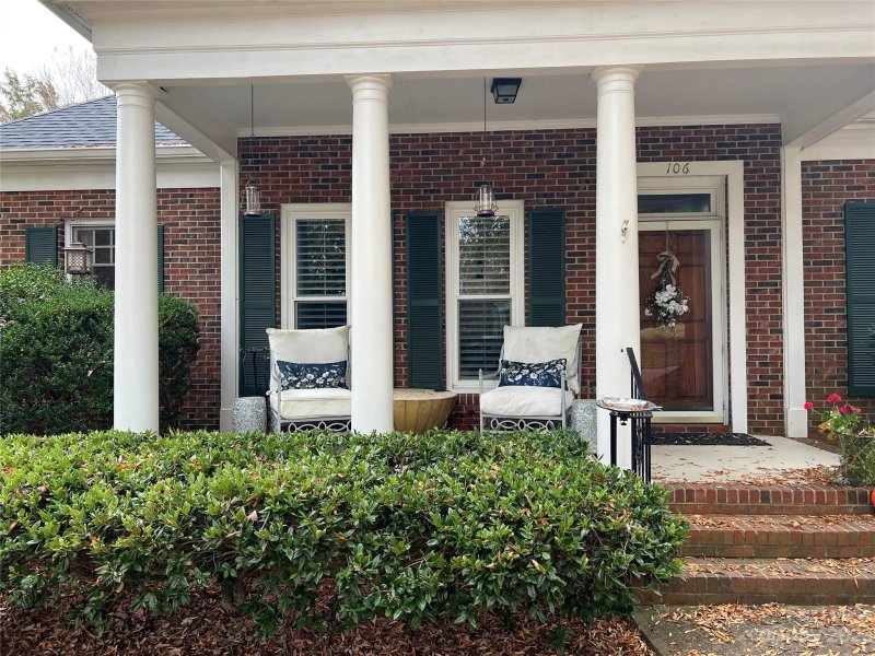 Property image 2 at 106 Mcconnell Drive, Davidson, NC 28036