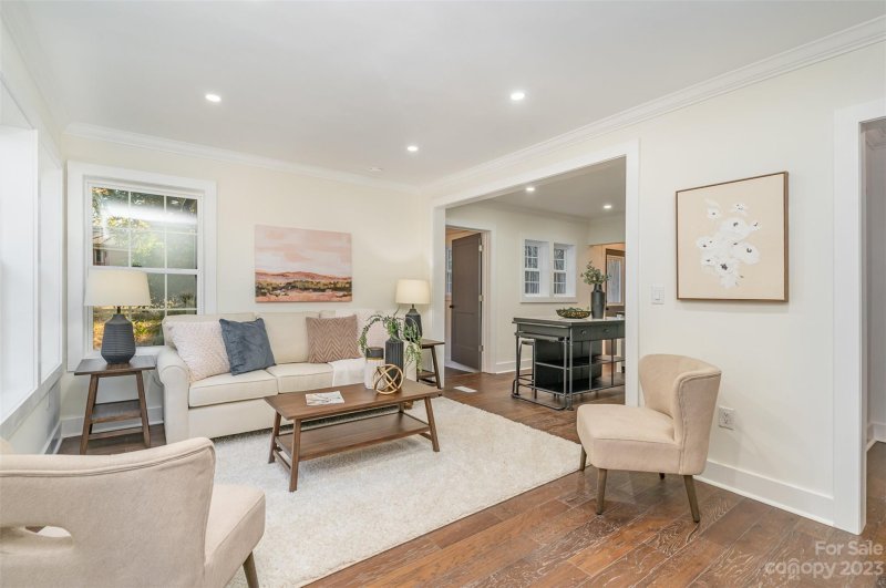 Property image 2 at 2628 Columbus Circle, Charlotte, NC 28208