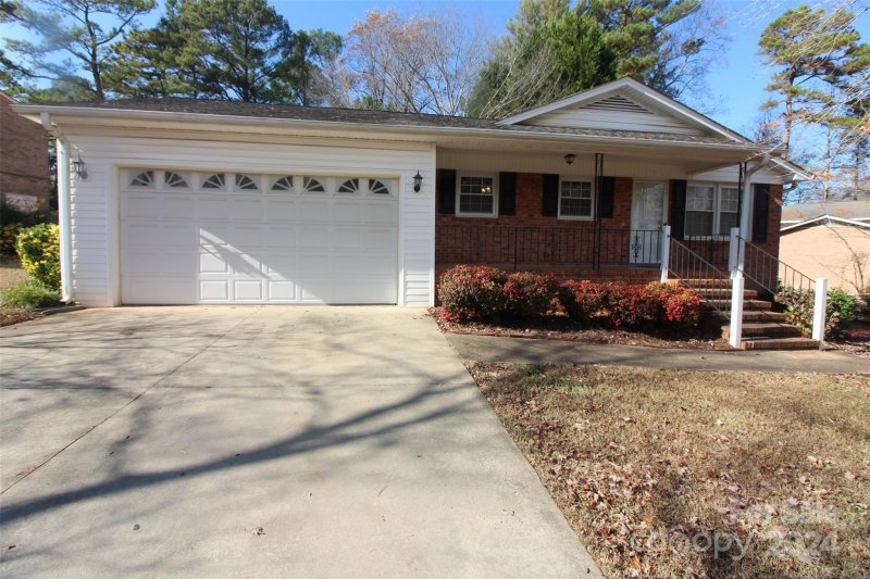 Property image 2 at 2618 Shaw Avenue, Gastonia, NC 28054