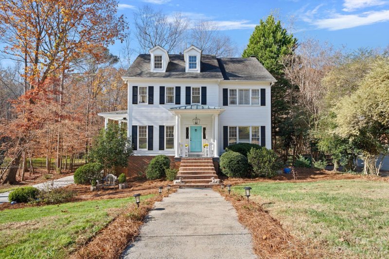 8240 County Downs Lane