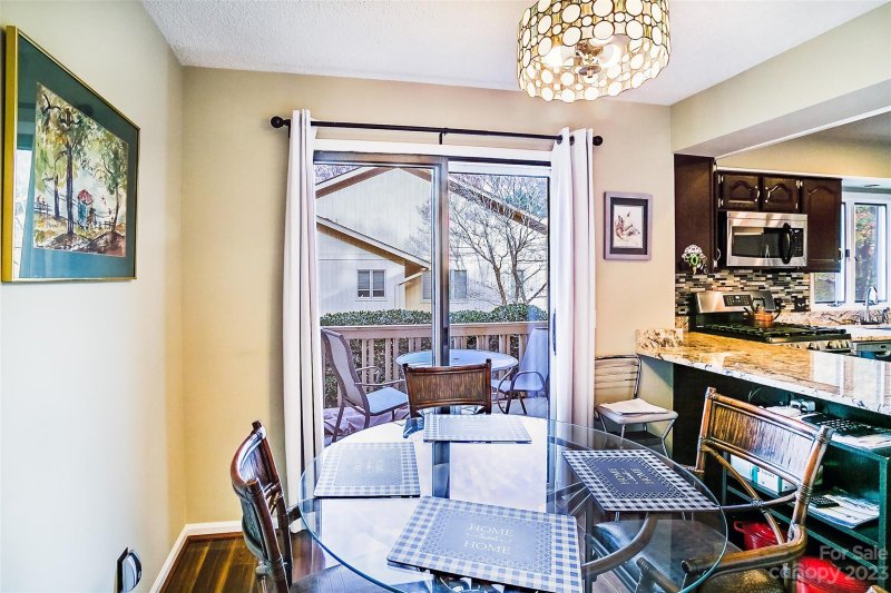 Property image 4 at 702 Red Oak Drive, Hendersonville, NC 28791