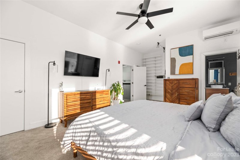 Property image 4 at 914 Westmere Avenue, Charlotte, NC 28208