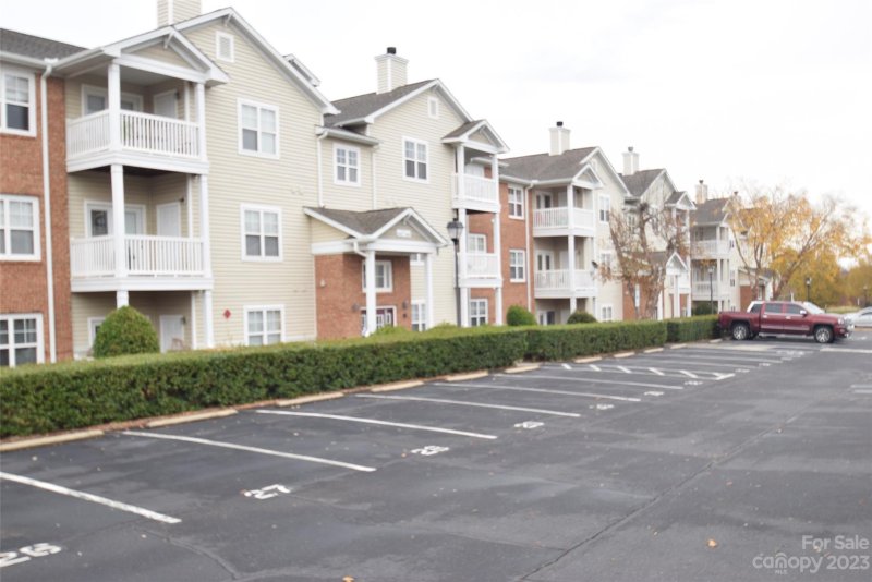 Property image 2 at 10638 Hill Point Court, Charlotte, NC 28262