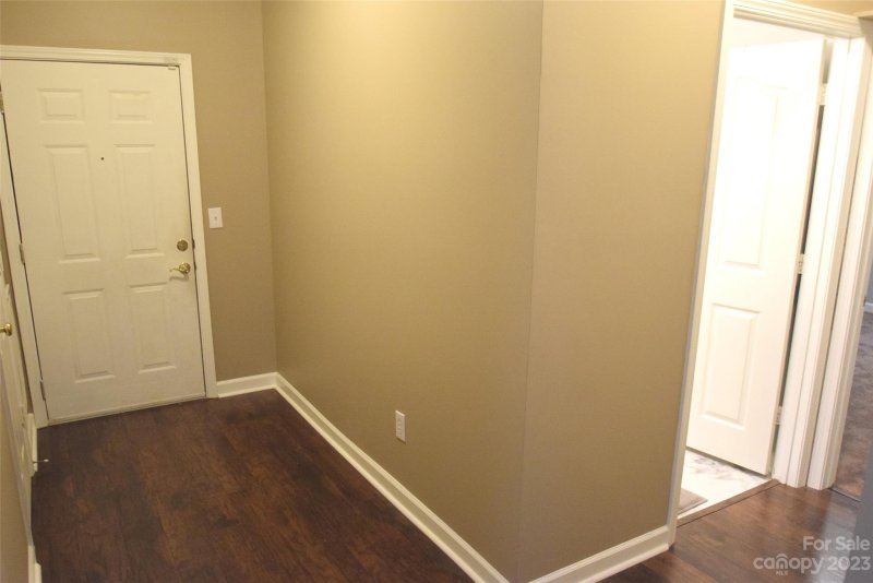 Property image 3 at 10638 Hill Point Court, Charlotte, NC 28262