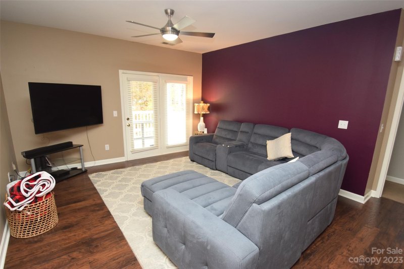 Property image 4 at 10638 Hill Point Court, Charlotte, NC 28262