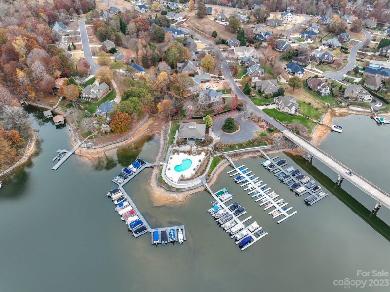 Property image 4 at 210 Windemere Isle Road, Statesville, NC 28677