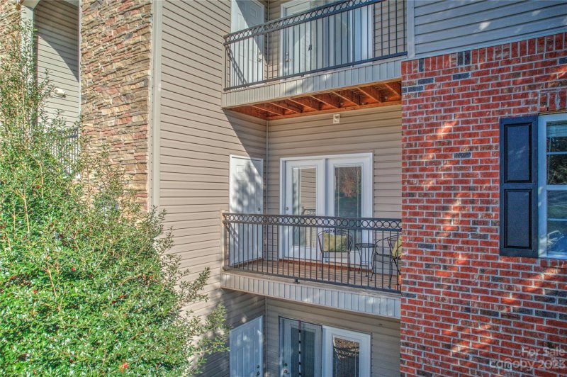 Property image 2 at 524 Appeldoorn Circle, Asheville, NC 28803