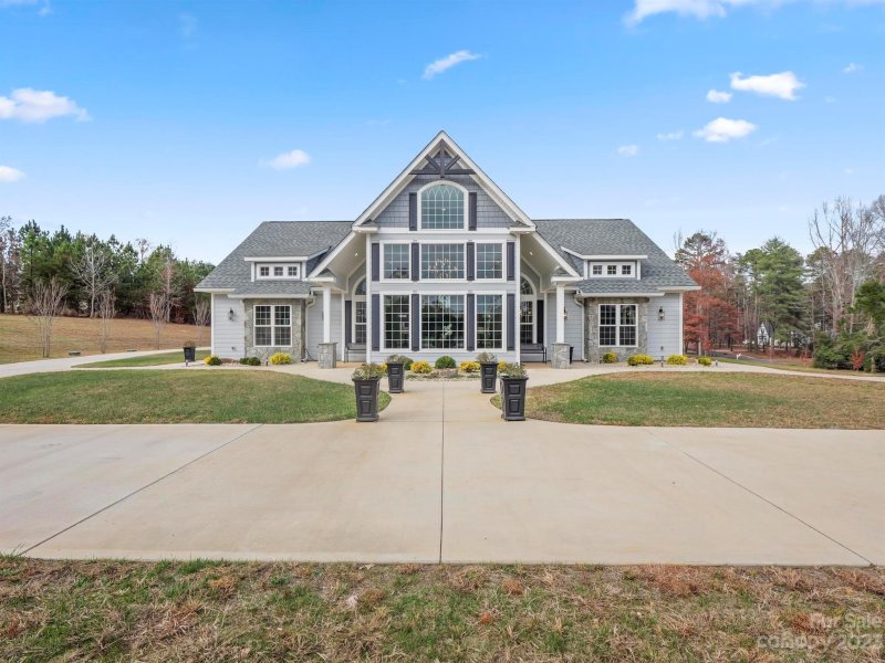 Property image 2 at 26 Silver Fox Lane, Tryon, NC 28782