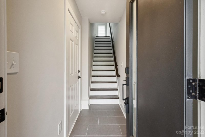 Property image 4 at 1921 W Trade Street, Charlotte, NC 28216