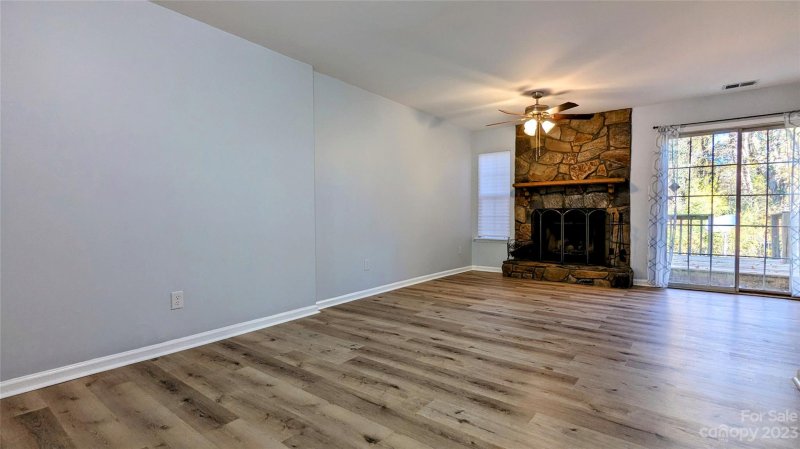 Property image 2 at 6137 Windsor Gate Lane, Charlotte, NC 28215