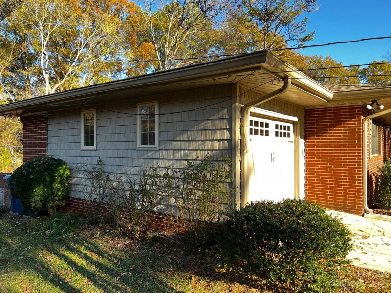 Property image 2 at 1623 W Colonial Drive, Salisbury, NC 28144