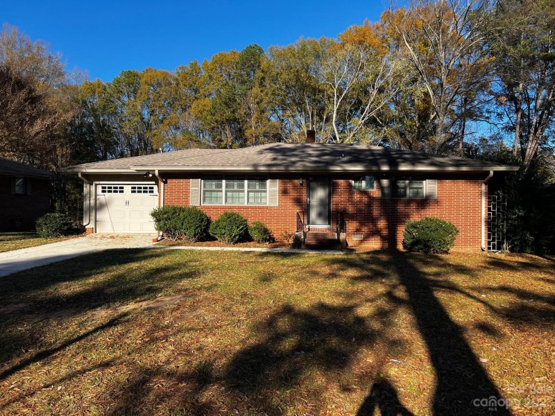 Property image 3 at 1623 W Colonial Drive, Salisbury, NC 28144