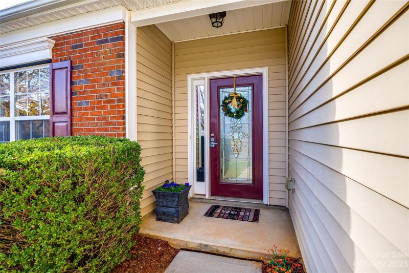 Property image 3 at 16418 Austringer Place, Charlotte, NC 28278