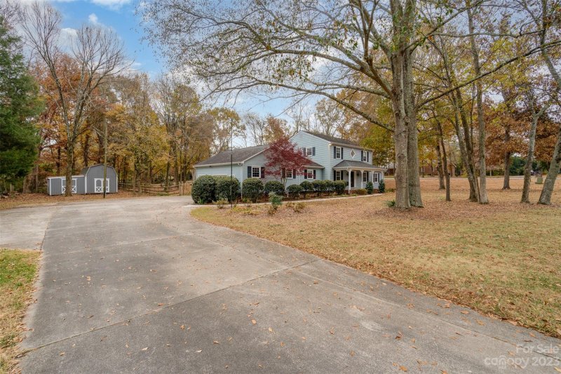 Property image 4 at 5865 Potomac Drive, Concord, NC 28027