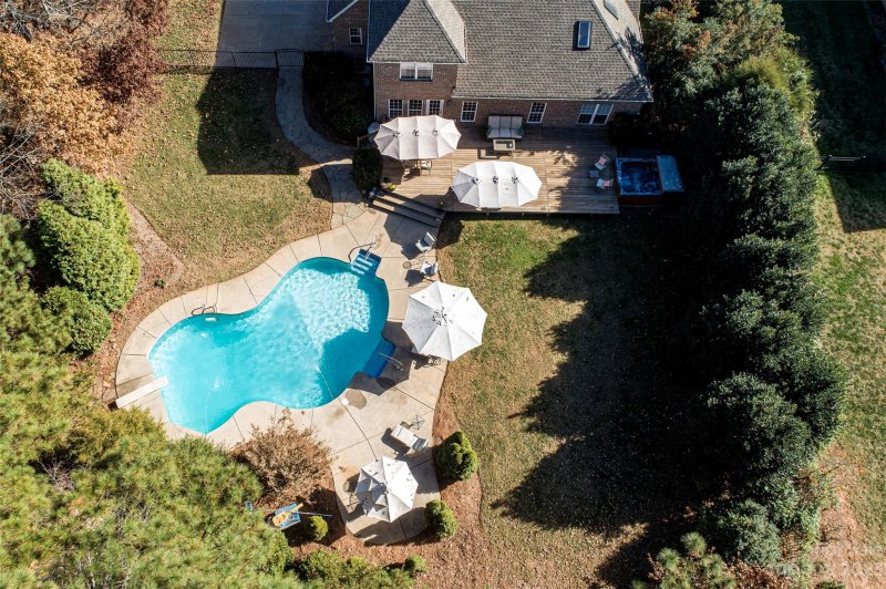 Property image 3 at 1833 Jaya Drive, Sherrills Ford, NC 28673