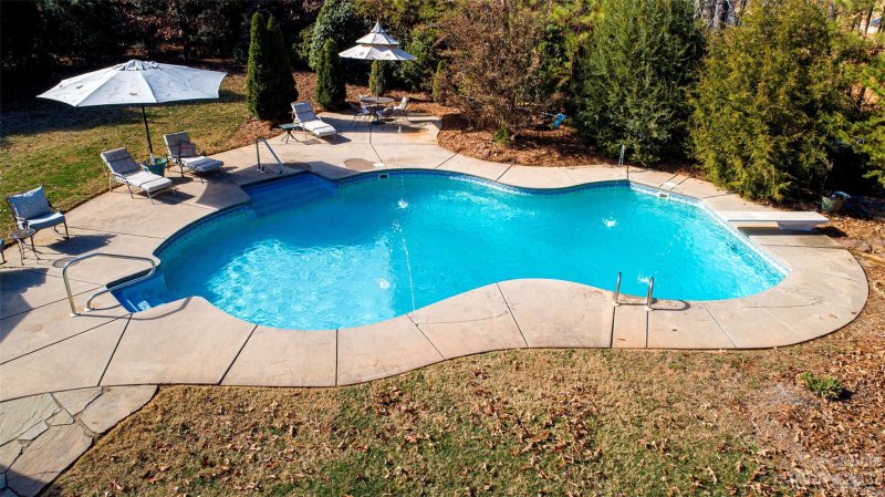 Property image 4 at 1833 Jaya Drive, Sherrills Ford, NC 28673